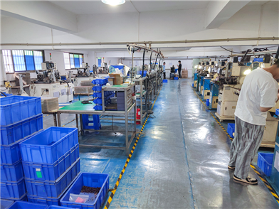 生產(chǎn)車(chē)間
